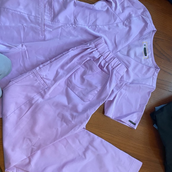 Scrub Bundle - Picture 7 of 13